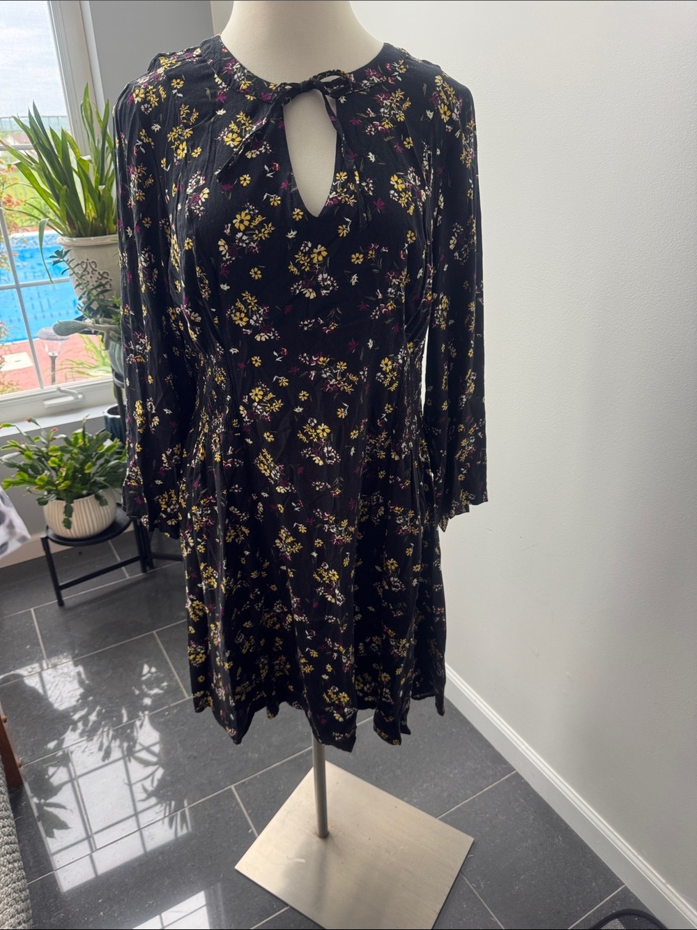 Torrid Black Floral Keyhole Long-Sleeve Dress